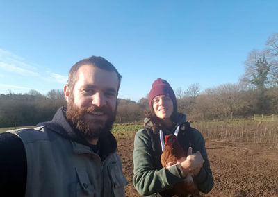 Romain et Ellen deux jeunes producteurs locaux